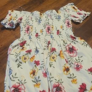 Off shoulder floral tip